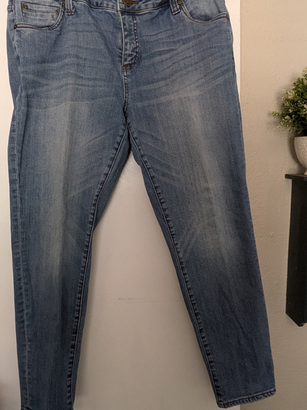 Kut from the Kloth Women's Plus Size Boyfriend Fit Jeans
